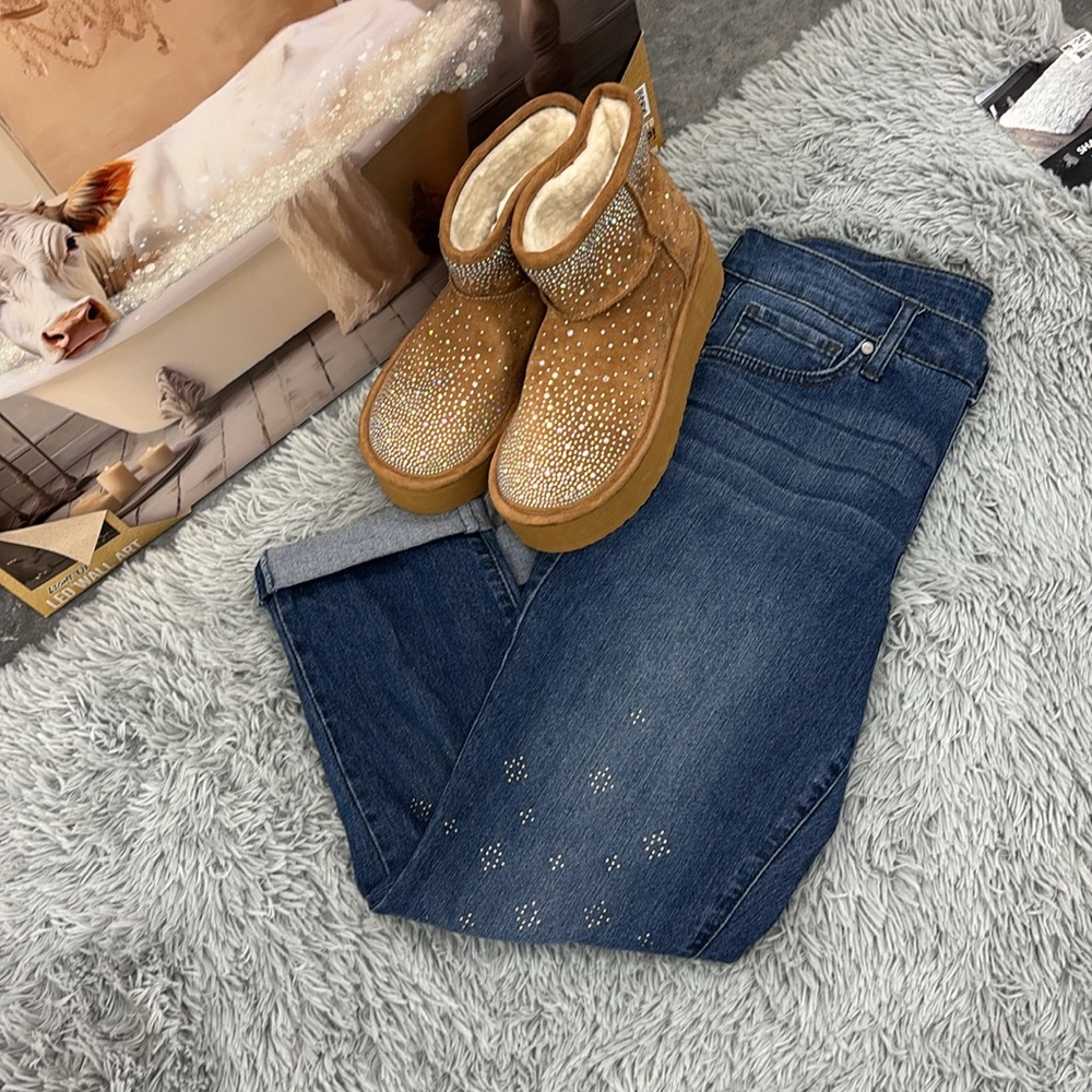 New Directions Diamond Shape Studded Blue Girlfriend Denim Jeans Folded Cuff 8R